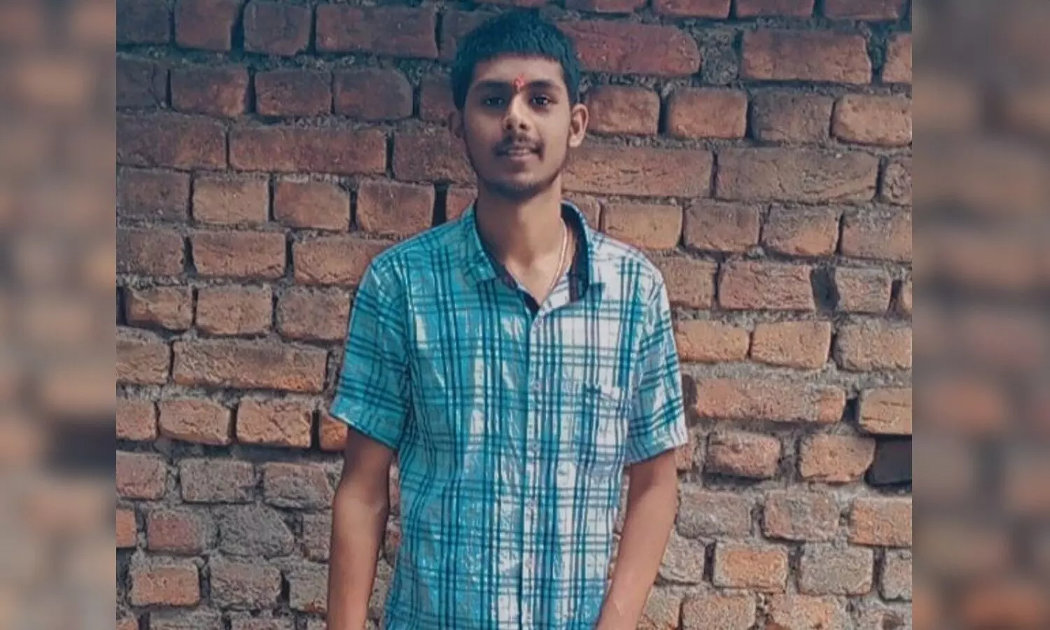 Bihar के मोमबत्ती बेचने वाले के बेटे ने रचा कीर्तिमान, पिन्टू वर्णवाल बना आईआईटीयन