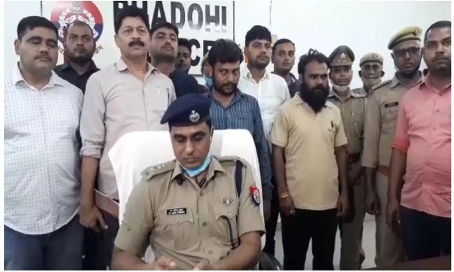 अंतर्राज्यीय दो तस्करों को 350 किलो गांजा के संग किया गिरफ्तार