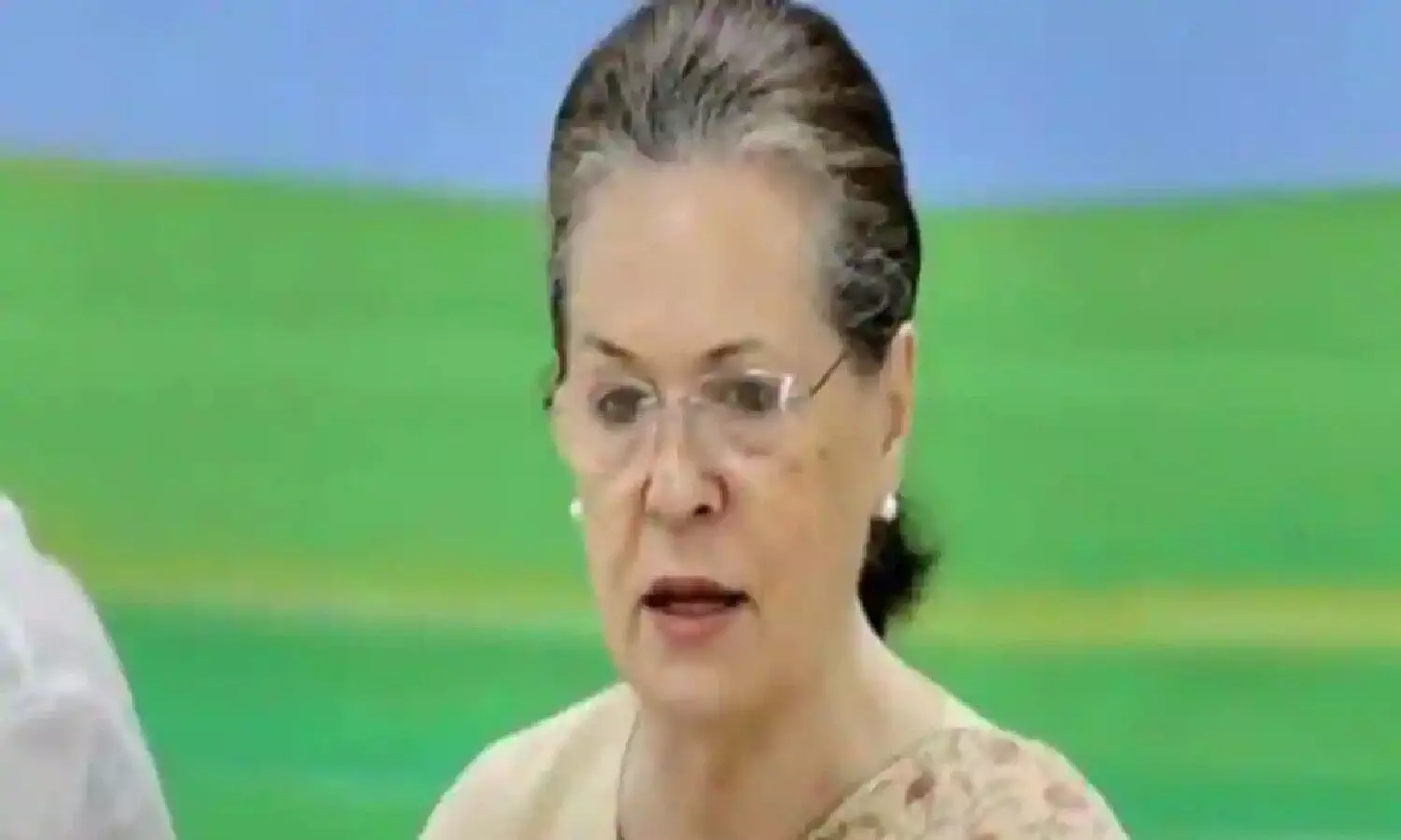 Sonia Gandhi: सोनिया की सिहरन