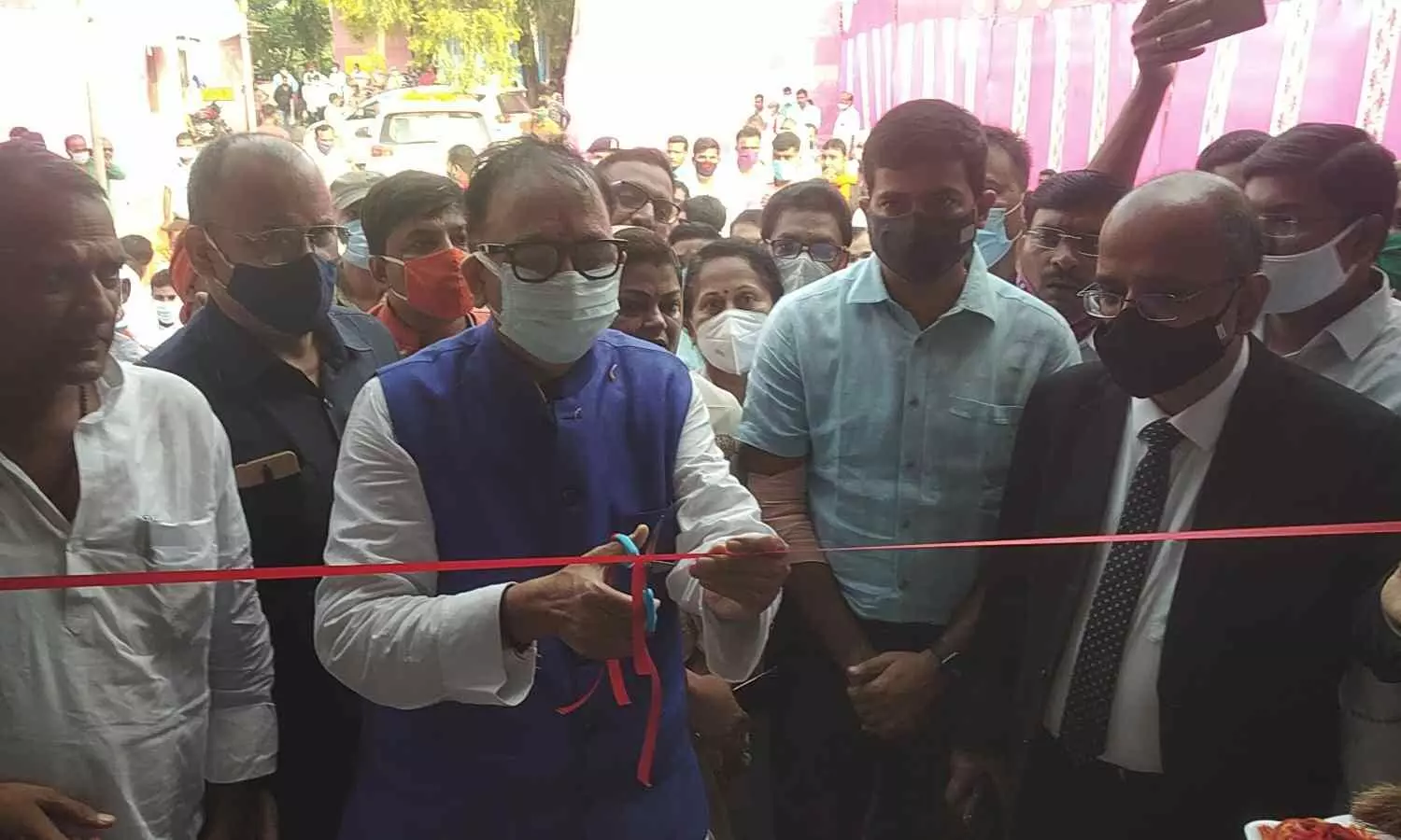 Union Minister of Heavy Industries Mahendra Nath Pandey inaugurated the Oxygen Plant