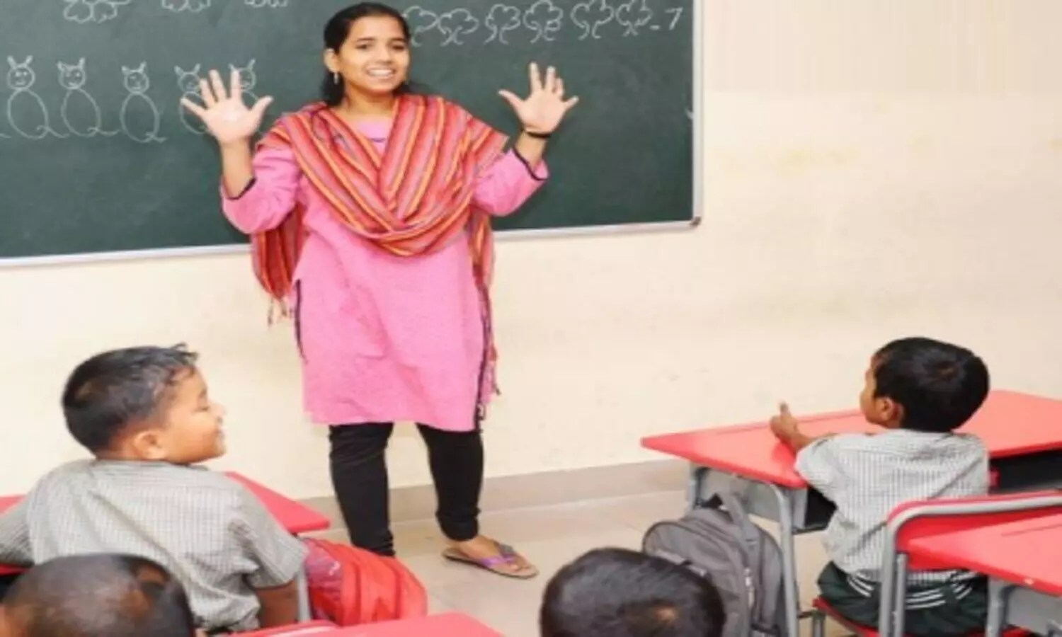 Sarkari Shiksha Bharti: परिषदीय स्कूलों में शिक्षक भर्ती के लिए गठित 3 सदस्यीय समिति रिपोर्ट देने में कर रही देरी- राकेश पाण्डेय