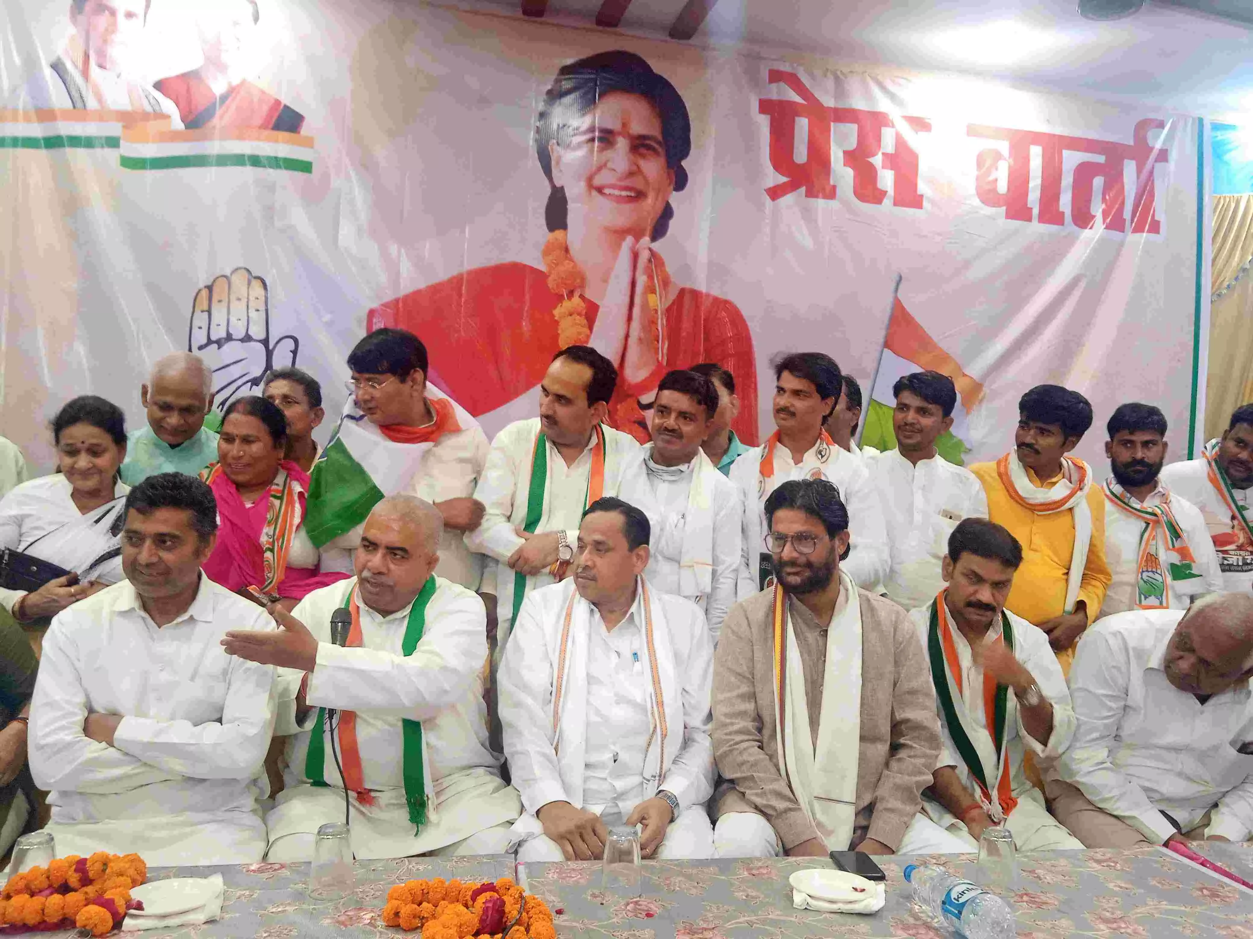 congress pratigya yatra came in Fatehpur Former Union Minister Pradeep Aditya Jain attack Yogi government