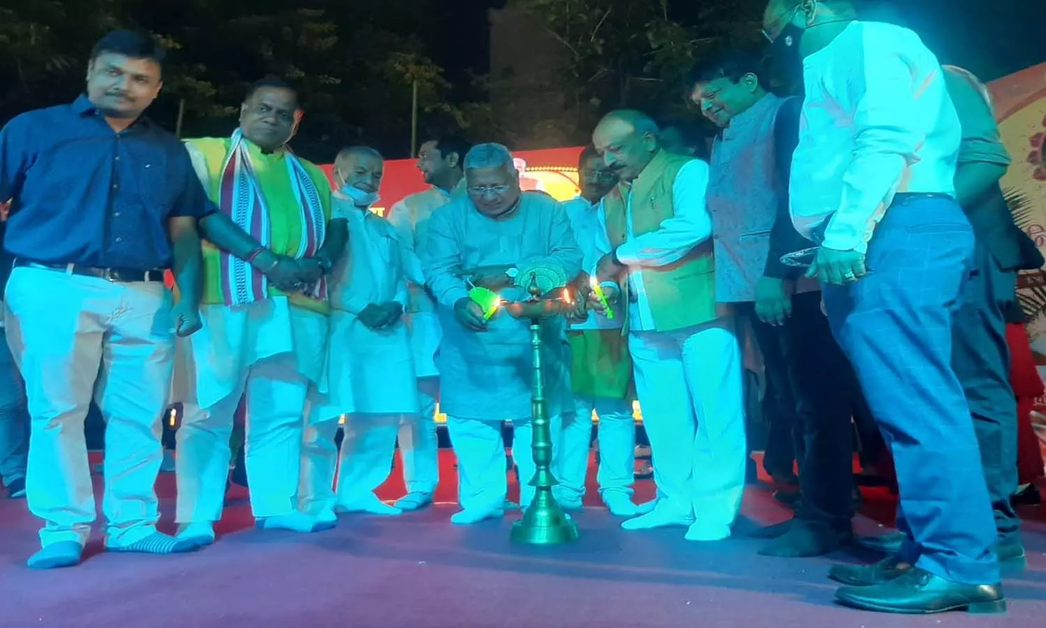 Meerut MP Rajendra Agrawal inaugurated the Diwali fair at Bhainsali ground