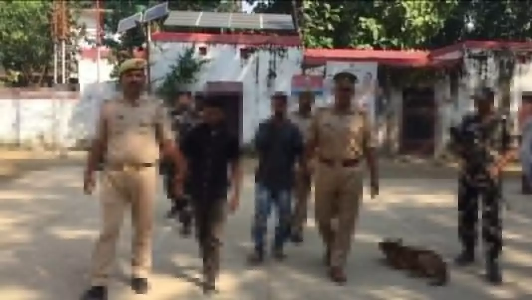 Bahraich News SSB and police arrested 2 Nepalis with charas worth Rs 1 crore up ki taja khabar uttar pradesh news