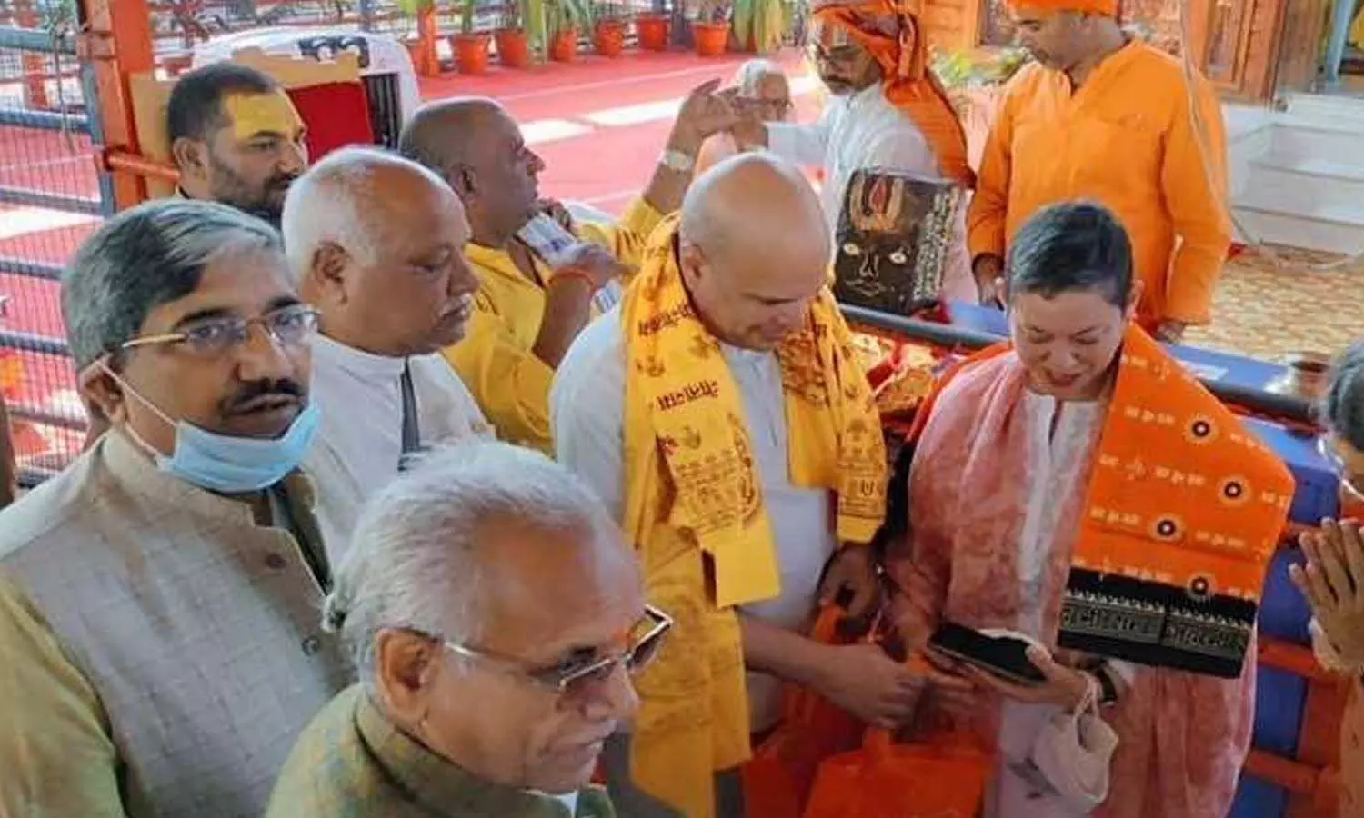 Devotees who reached Ayodhya from Sri Lanka have darshan of Ram Lalla