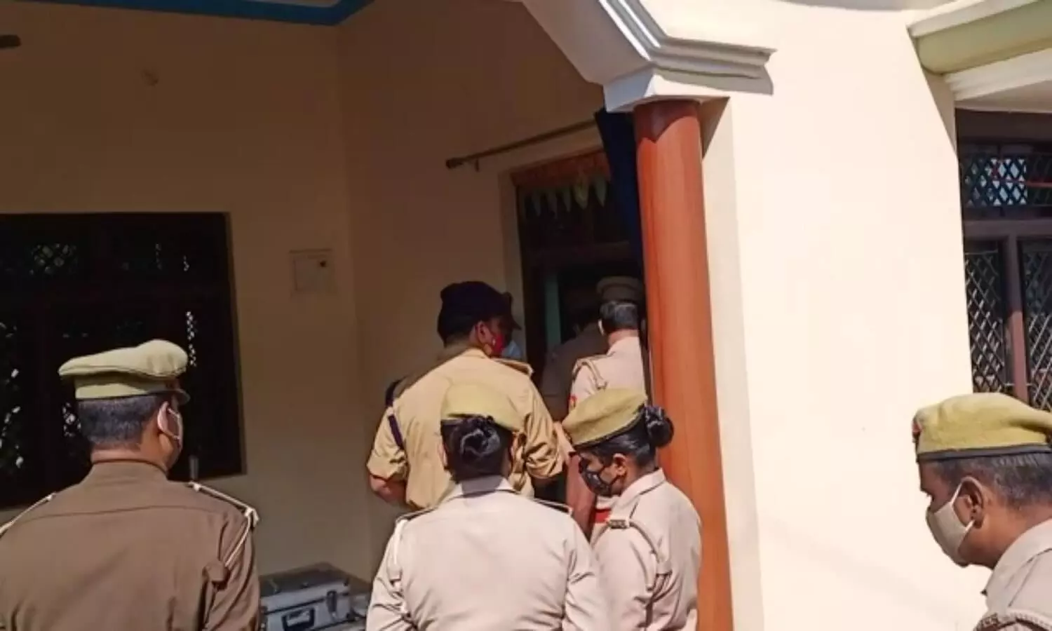 पुलिस कर रही मामले की जांच