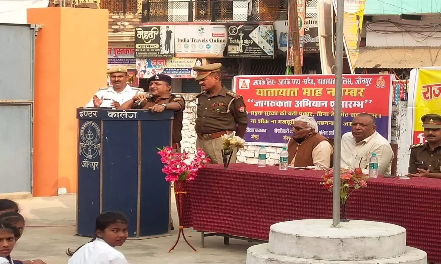Jaunpur News: There is a provision of punishment in the law for not following the traffic rules- Jitendra Dubey CO City