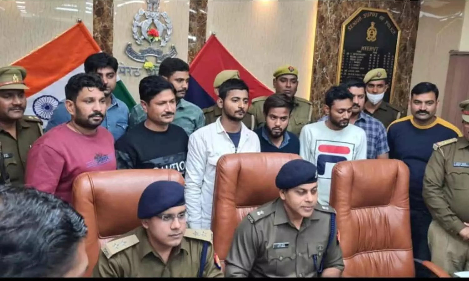 Meerut News: पुलिस ने व्यापारी से हुई लूट का किया 36  घंटे में खुलासा, पकड़े गए तीन लुटेरे