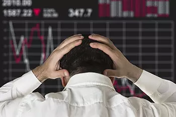 Share Market Today: शेयर बाजार में जबरदस्त गिरावट, सेंसेक्स 1,625 अंक टूटा,  Paytm के शेयरों में फिसलन जारी