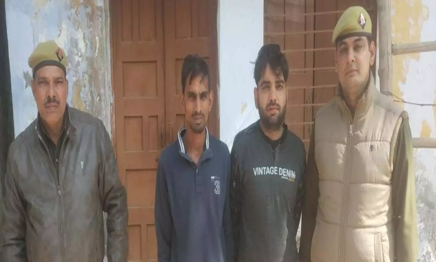 Meerut Crime News: Meerut police again caught fake candidates in the exam, two members of solver gang arrested