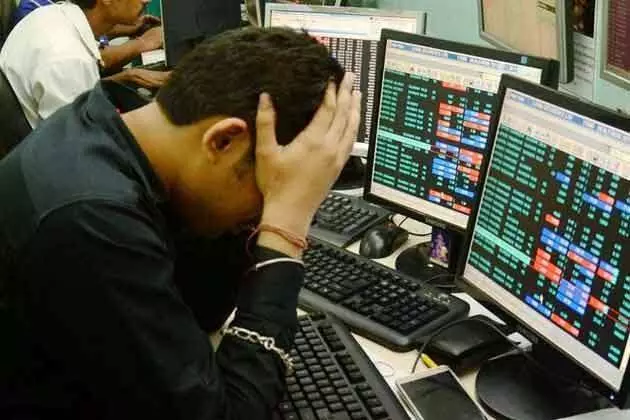 Share market today: शेयर बाजार में तबाही, सेंसेक्स 1,687 अंक टूटा, निवेशकों के 7 लाख करोड़ स्वाहा