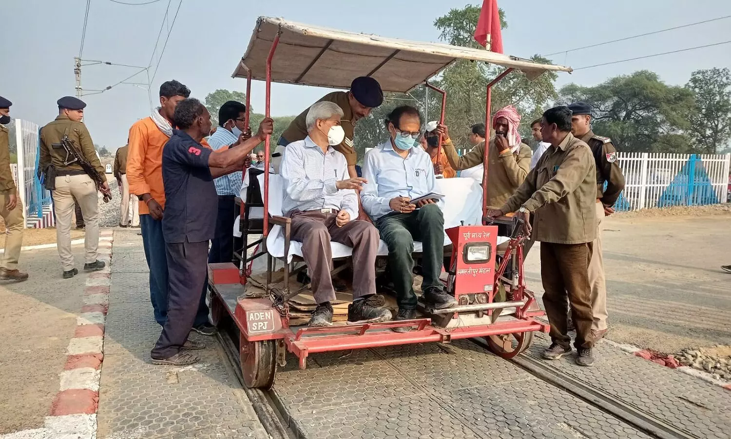 Sonbhadra News today:  रेल लाइन दोहरीकरण का ट्रायल : चोपन-गढ़वा रेलखंड पर 110 किमी की गति से दौड़ी ट्रेन