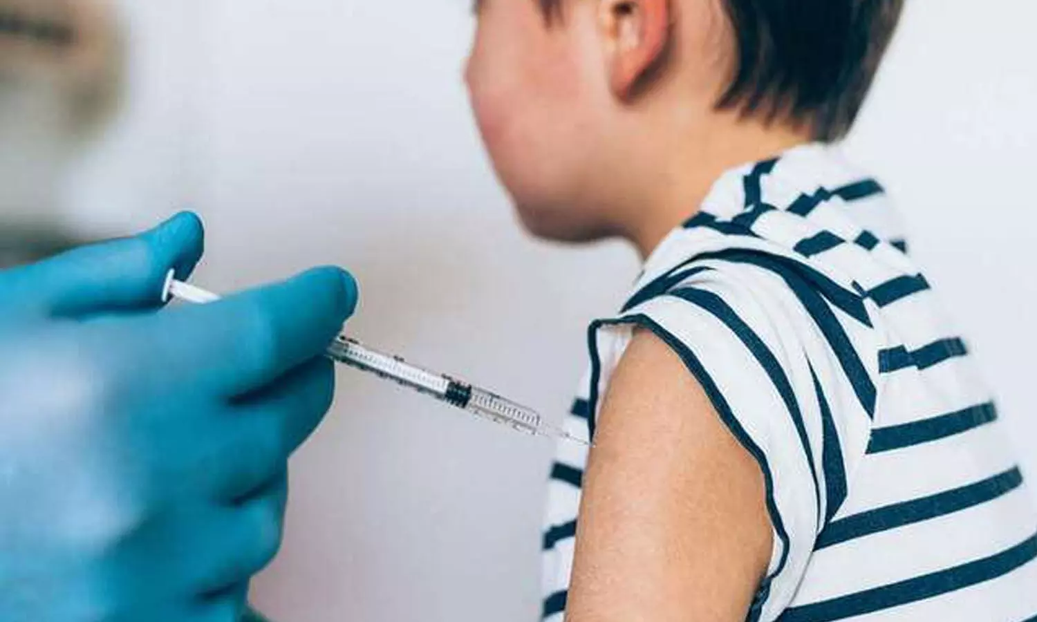 Vaccination Side Effects: बच्चों में कोरोना टीकाकरण के बाद दिख सकते हैं ये साइड इफेक्ट्स, जानें क्या करें