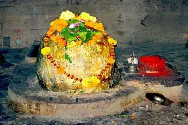 हर 12 साल में इस शिव मंदिर में आसमानी बिजली गिरने से शिवलिंग हो जाता हैं खंडित, फिर होता है ये चमत्कार