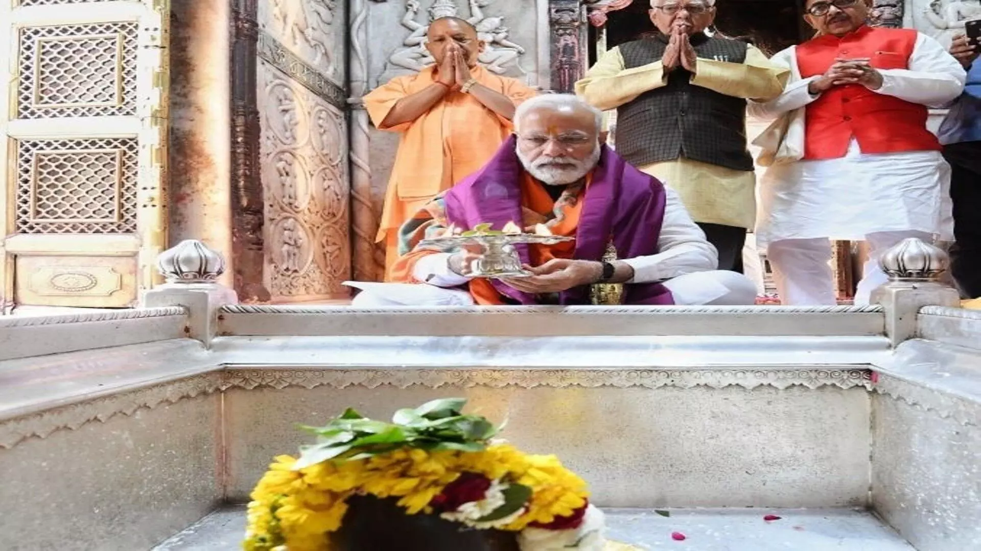 Kashi Vishwanath Dham Mein PM Modi