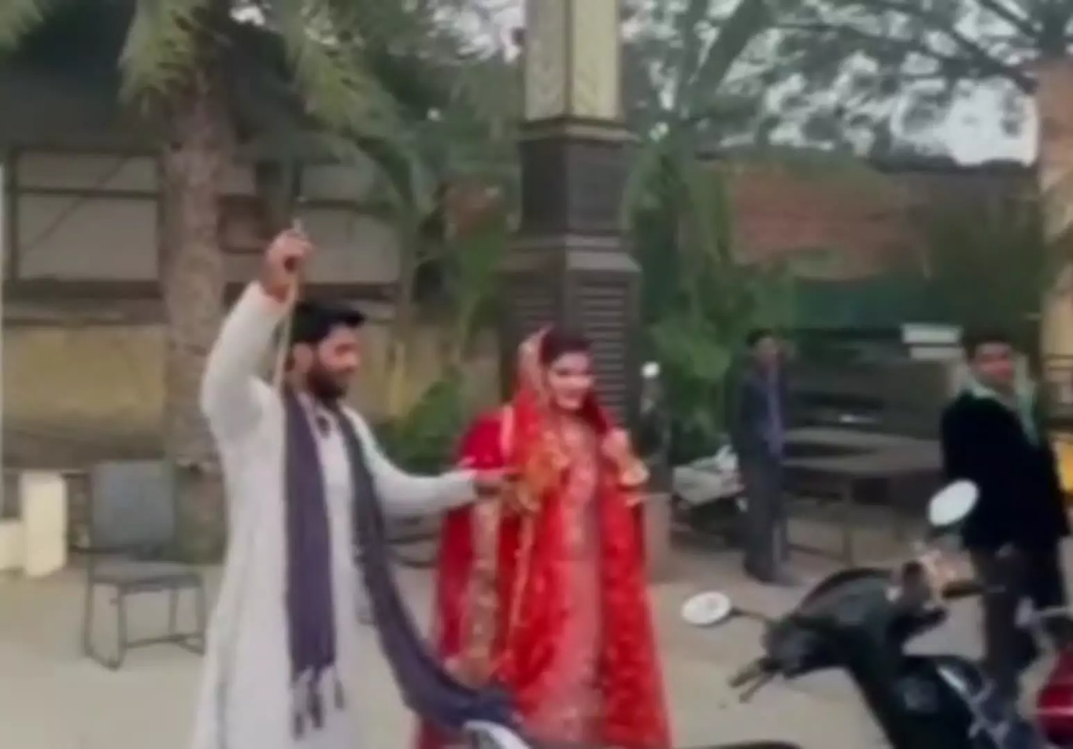 Ghaziabad groom bride