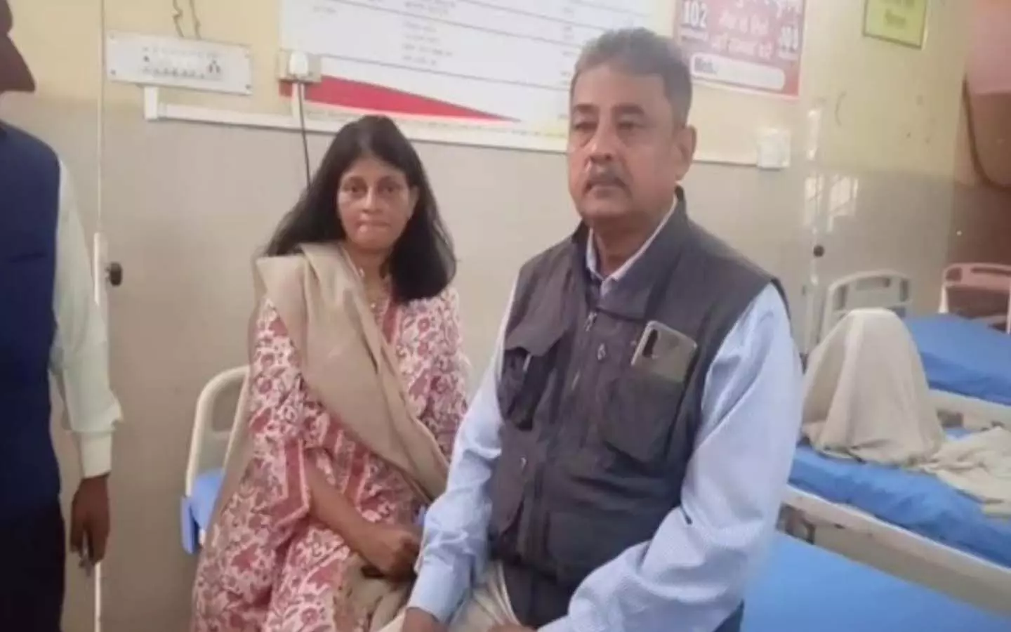 Fatehpur Crime News: Dabangs abused and assaulted retired colonel and his wife on the way, police registered a case