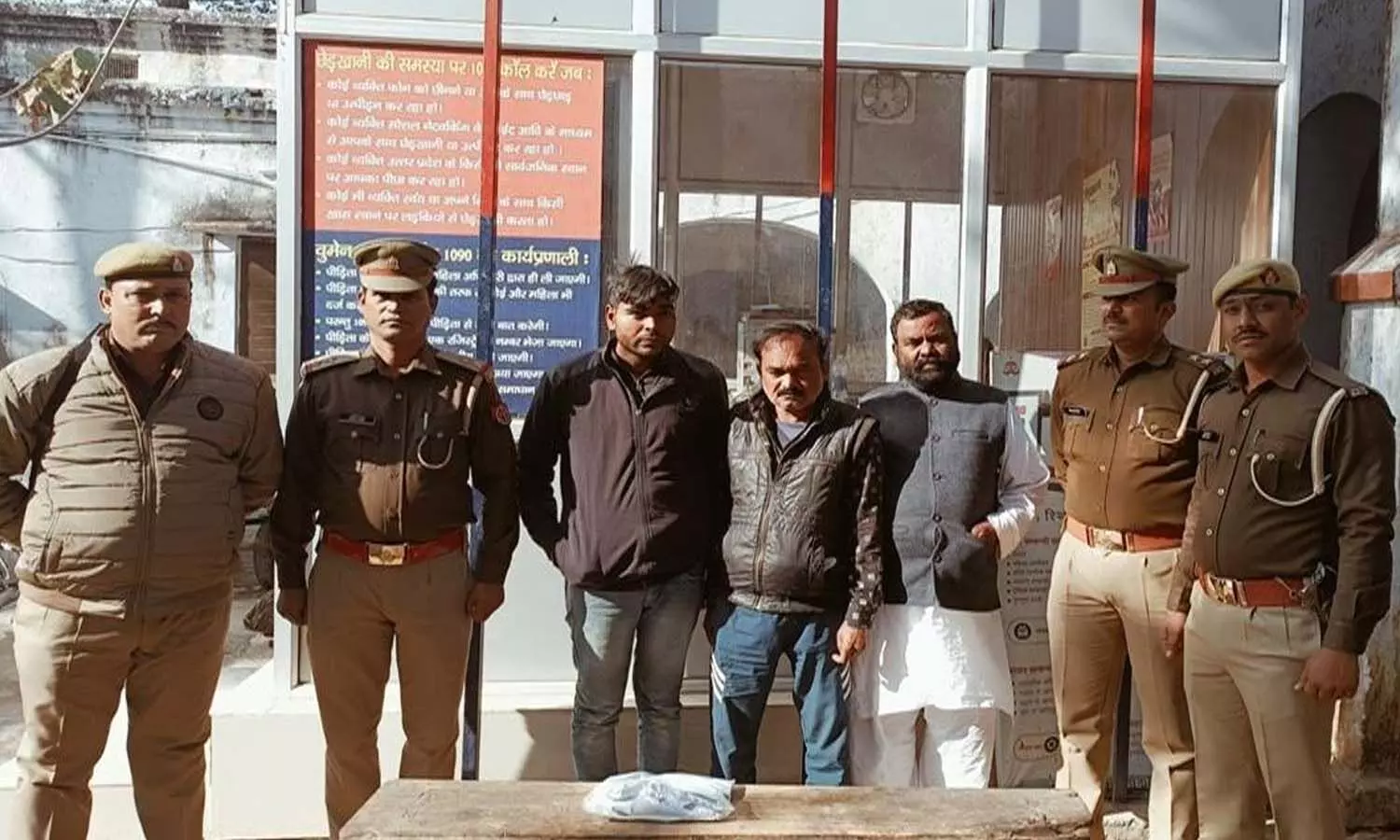 Meerut Crime News: मेरठ पुलिस ने किया पूर्व प्रधान मर्डर केस में तीन अभियुक्तों को गिरफ्तार