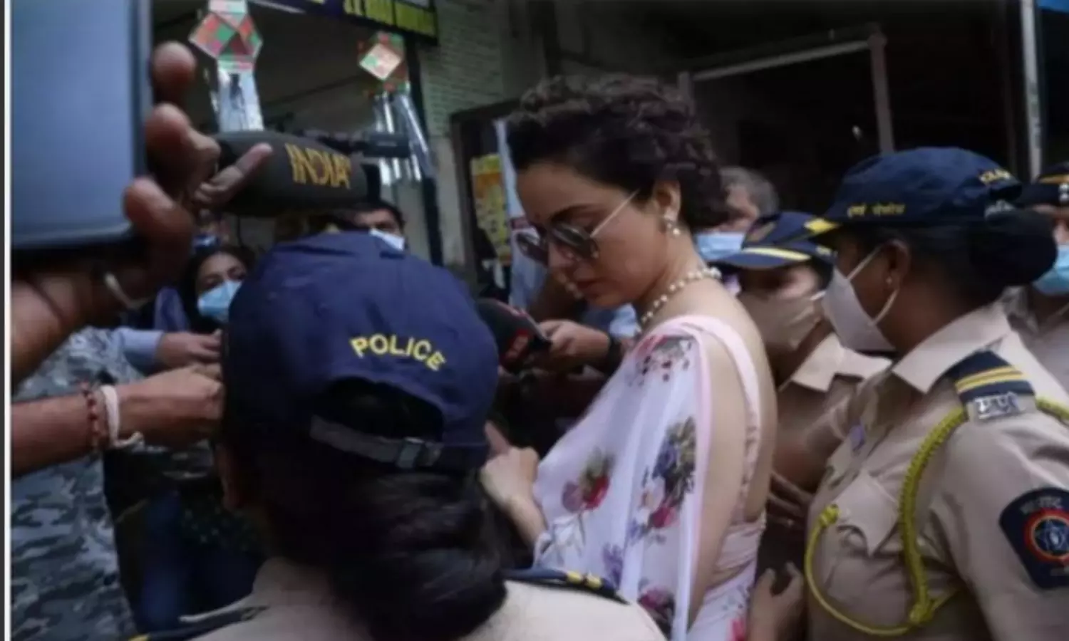 Kangana Ranaut : कंगना रनौत का राष्ट्रप्रेम पर आया बड़ा बयान, कहा इस देश में राष्ट्रप्रेमियों के साथ बुरा बर्ताव होता है