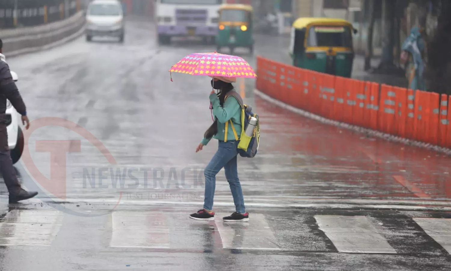 दिल्ली-एनसीआर में बारिश ने दिलाई गर्मी से राहत, जानें यूपी में रहेगा कैसा हाल