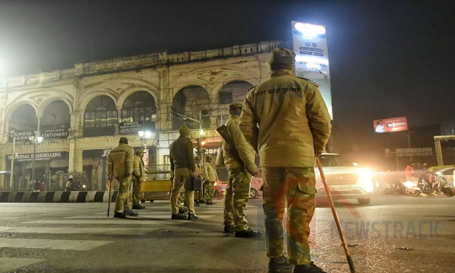Night Curfew: Lucknow Police has tightened, if you meet after 11 oclock it is not good!