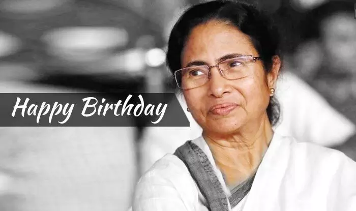 Mamata Banerjee Birthday: दीदी का 67वां जन्मदिन आज, कभी दूध बेचकर पाला था भाई-बहन को, आज सत्ता के शिखर पर
