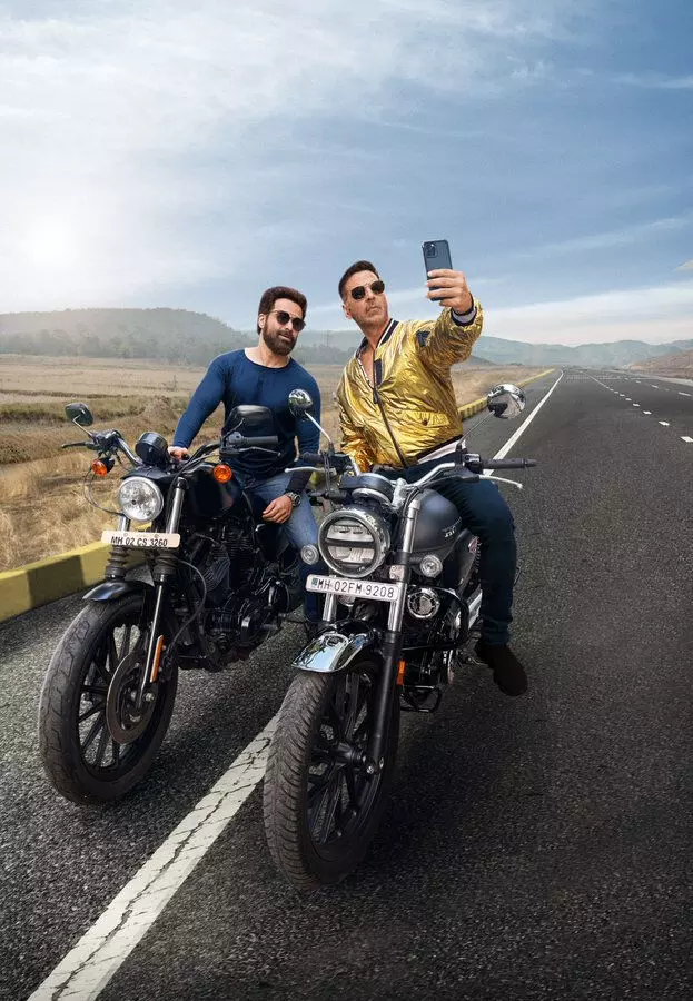 Akshay Kumar Emraan Hashmi movie Selfie (Photo- Google)