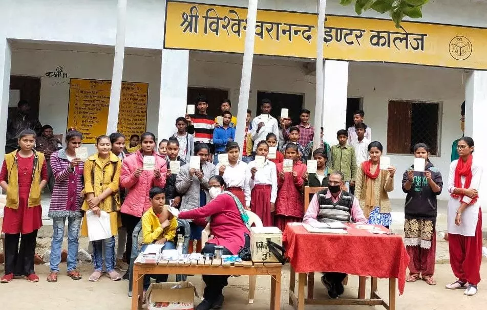 Hamirpur district topped the circle in the Covid vaccination of teen