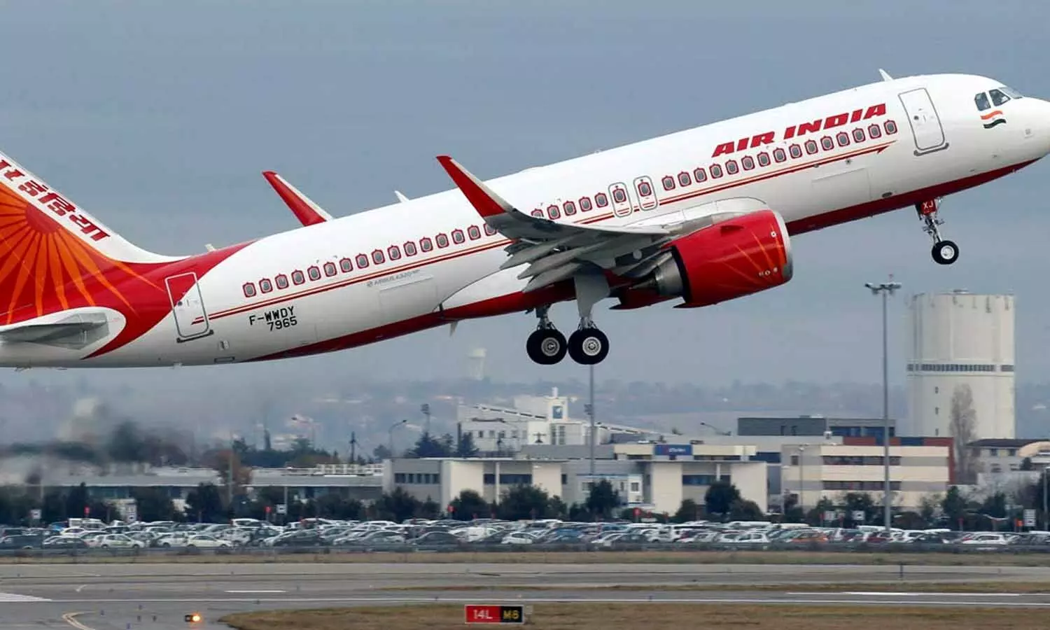 Air India Sale: आज आधिकारिक रूप से टाटा का होगा एयर इंडिया, भारत सरकार सौंपेगी विमानन कंपनी