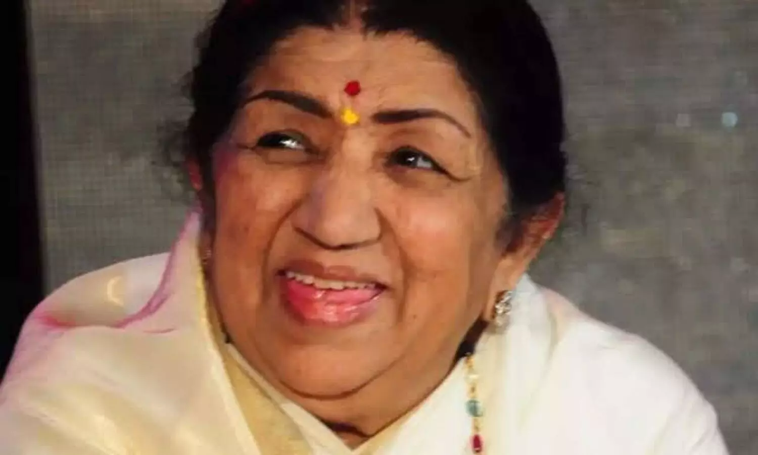 Lata Mangeshkar Music Career: बेहद मुश्किल रहा लता मंगेशकर का संगीत का सफर, पतली आवाज कभी थी आफत