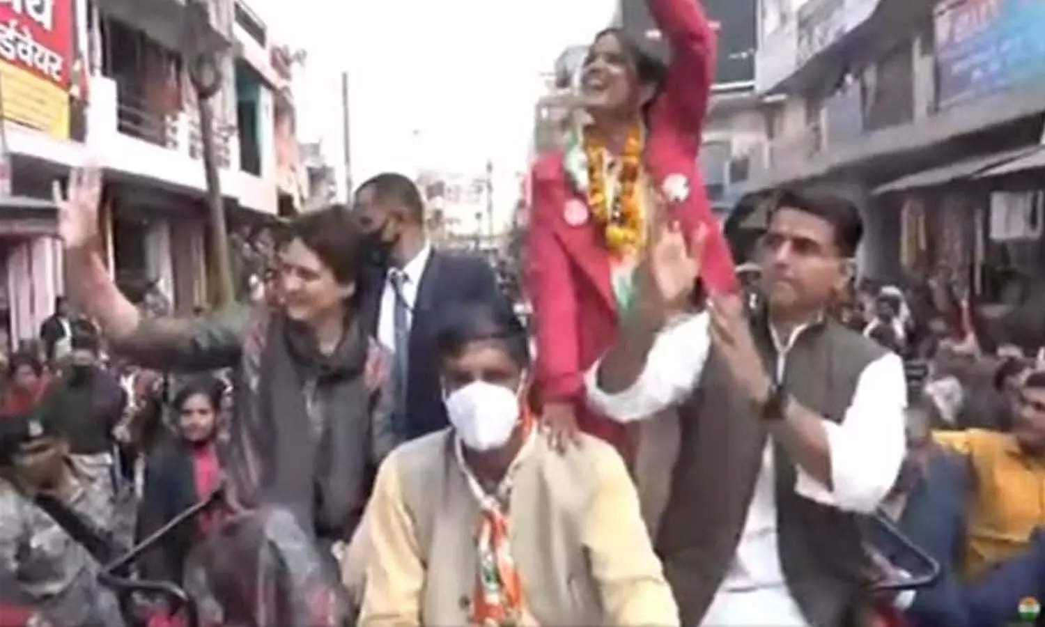 UP Election 2022: Priyanka Gandhi reaches Meerut with Sachin Pilot, appeals to voters to bring change