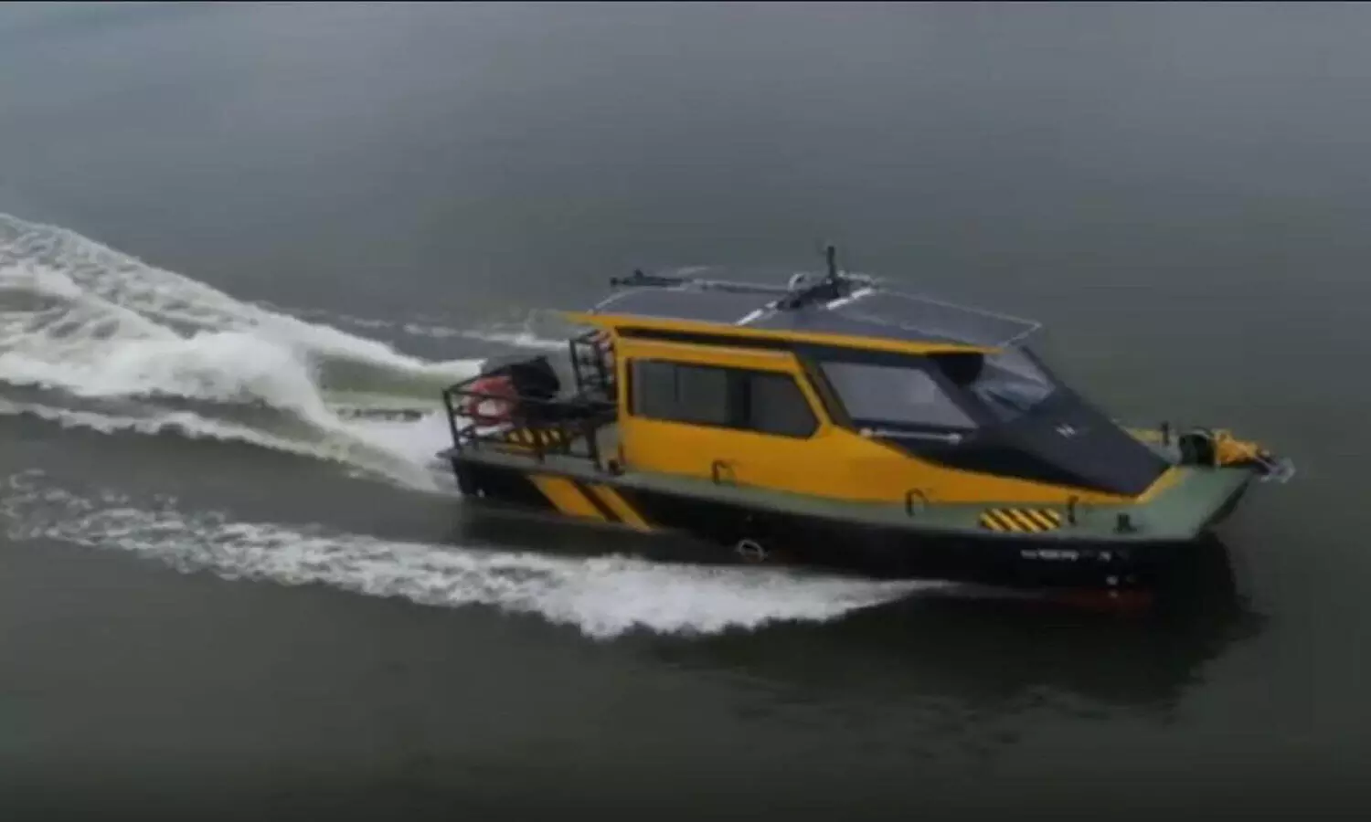 Water Taxi In Mumbai: मुंबई में आज से शुरू होगी वाटर टैक्सी सर्विस, जानें कितना है किराया