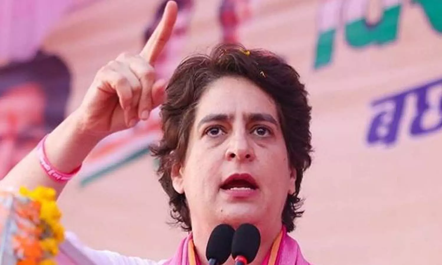 UP Election 2022: In Kushinagars public meeting, Priyanka attacked BJP, said- BJPs only goal is to stay in power by using you