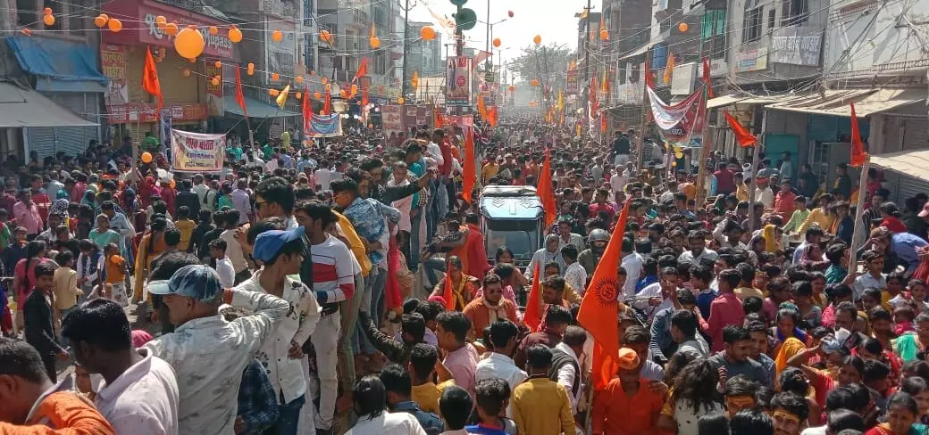 Maha Shivratri 2022 devotees took out Shiv Shobha Yatra After worshiping in Shiv temple and homes in unnao