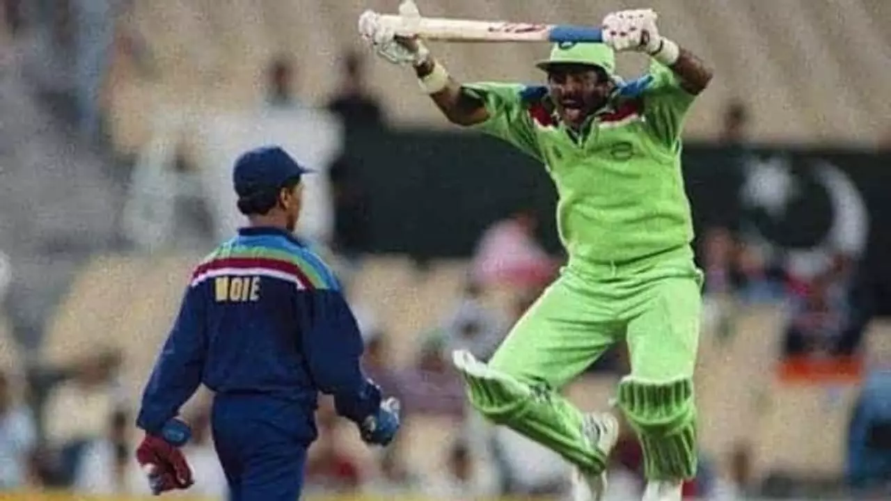 Pakistani cricketer Javed Miandad jumping mocked Indian wicketkeeper Kiran More in 1992 World Cup match