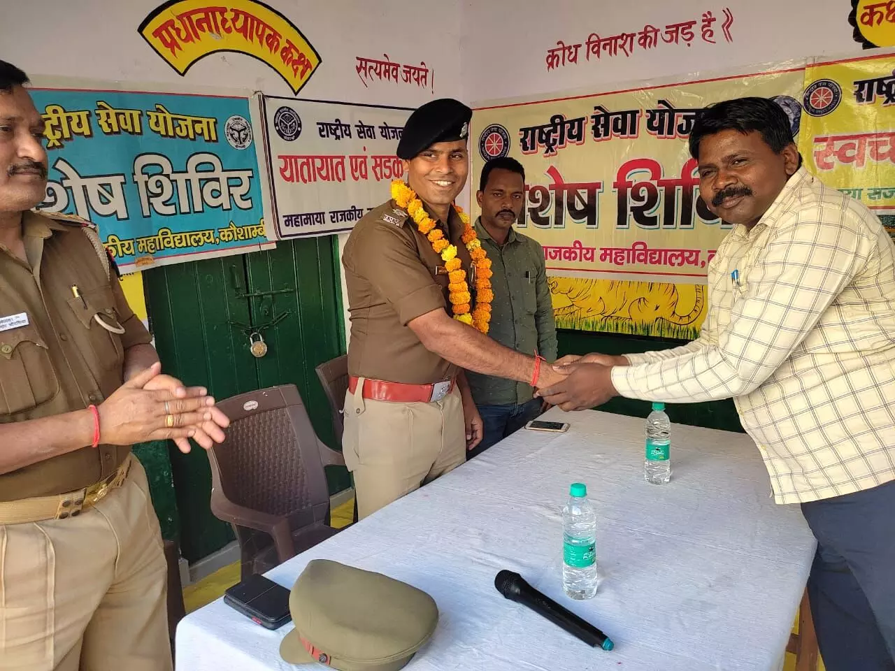 Traffic and Road Safety Awareness Rally flagged off by Deputy Superintendent of Police Awadhesh Kumar VishwakarmaTraffic and Road Safety Awareness Rally flagged off by Deputy Superintendent of Police Awadhesh Kumar Vishwakarma