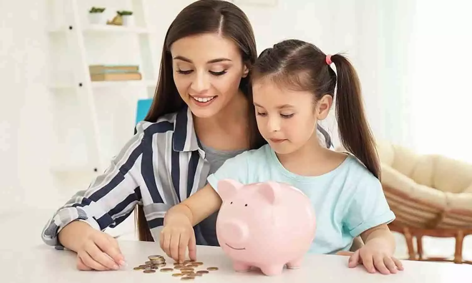 Money Saving Habit In children: Inculcate the habit of saving money in children, they will shape their future