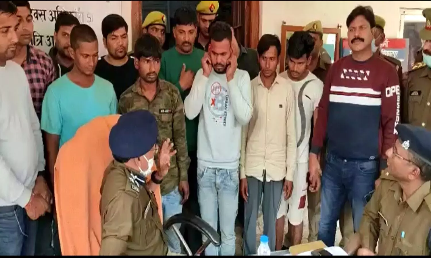 Bulandshahr: गाज़ियाबाद के लोहा व्यापारी के मुनीम से लूट का खुलासा, 5 लुटेरे गिरफ्तार