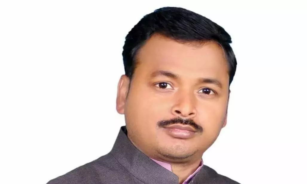 UP Election Result 2022 Manoj Kumar defeated SP candidate in Hamirpur Assembly