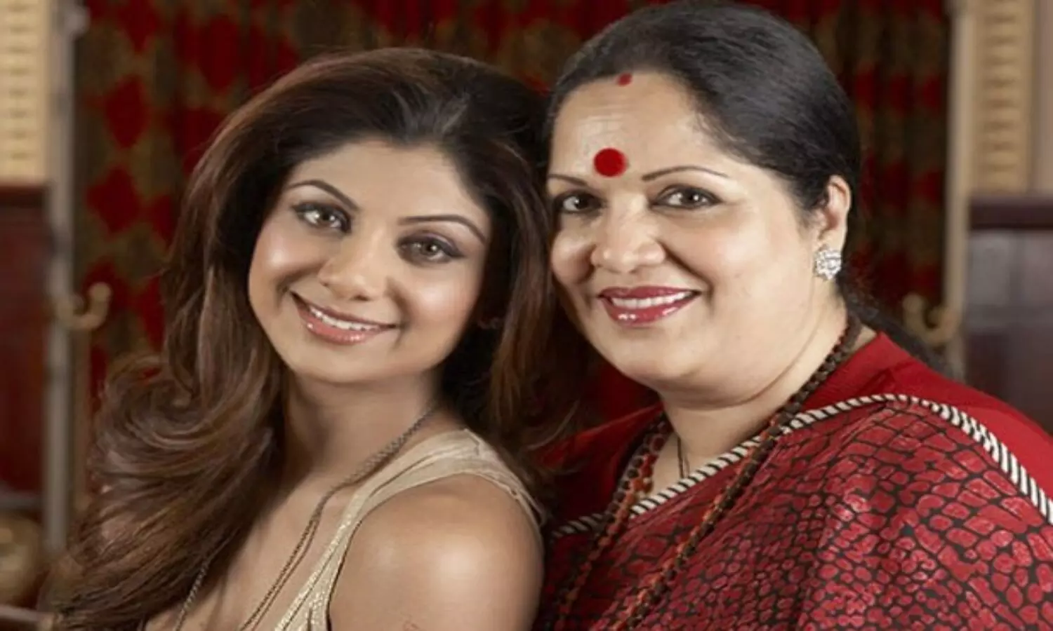 Shilpa Shetty with her Mother