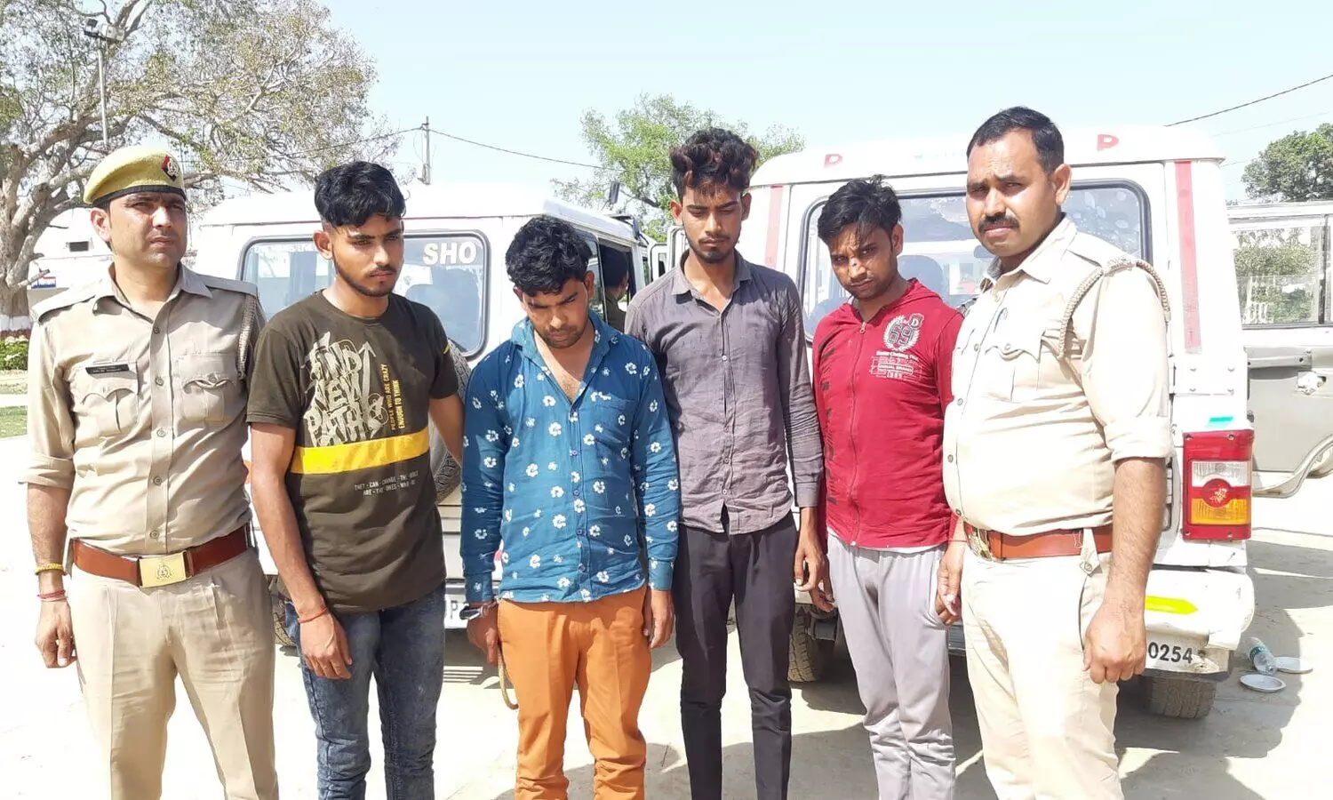 Bulandshahr News: लुटेरों के साथ पुलिस की मुठभेड़, होमगार्ड के पुत्र समेत 4 बदमाश गिरफ्तार