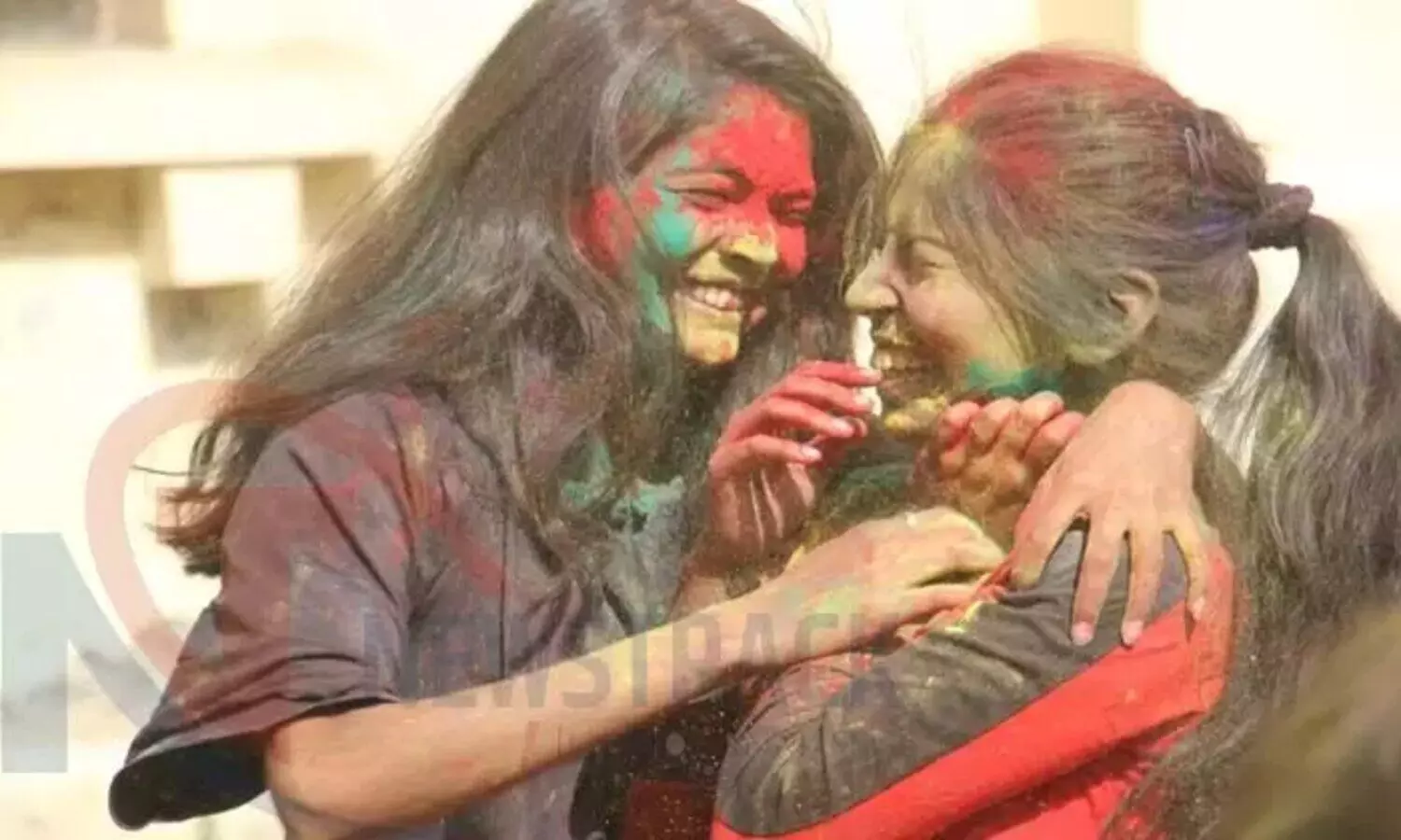 Holi 2022: इस बार घर पर बनाएं हर्बल गुलाल, तरीका है बेहद आसान