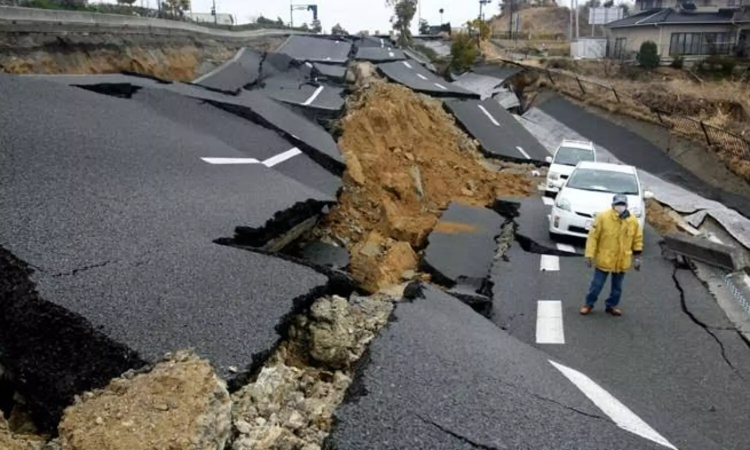 Earthquake in northern Japan video viral