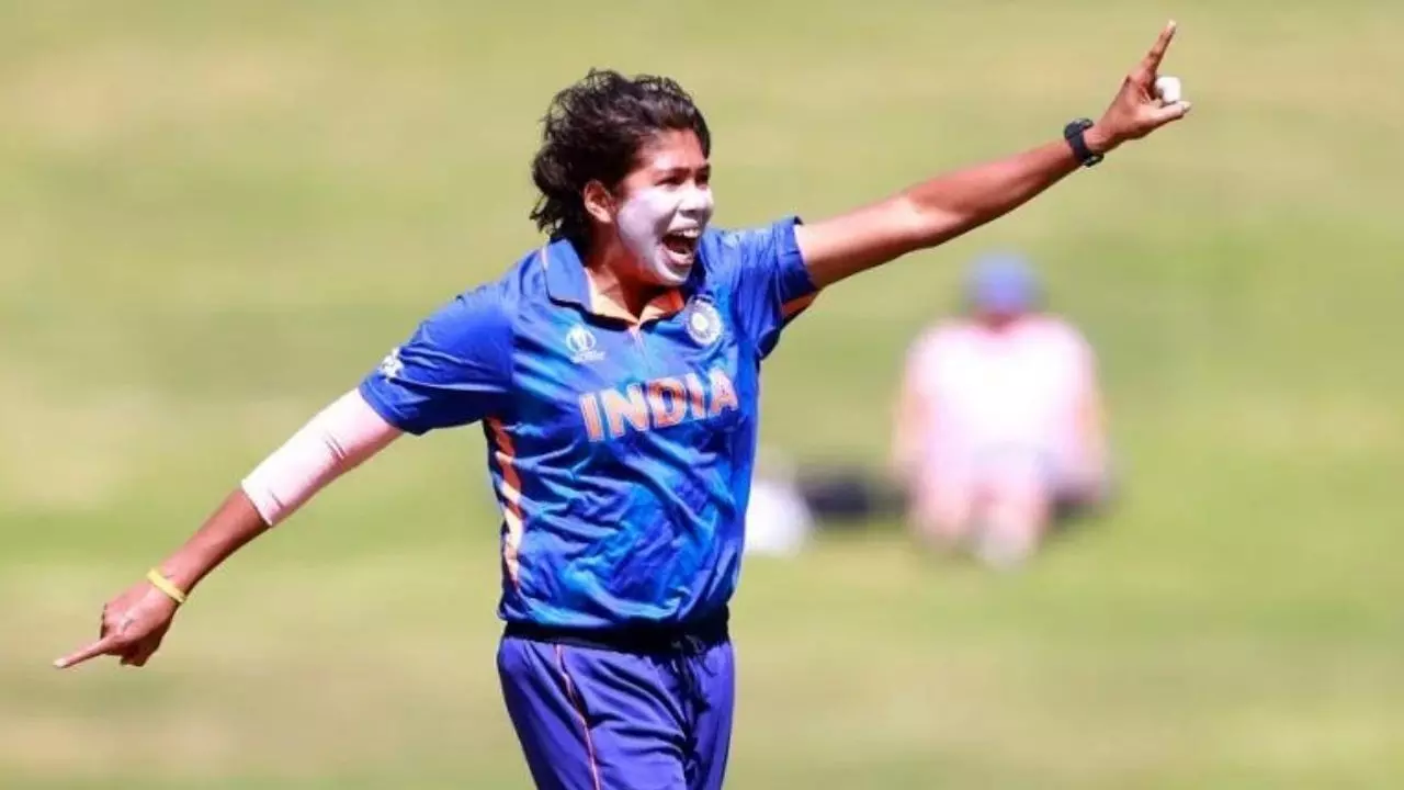 ICC Womens World Cup 2022 ind vs aus jhulan goswami play her 200 odi became first women bowler