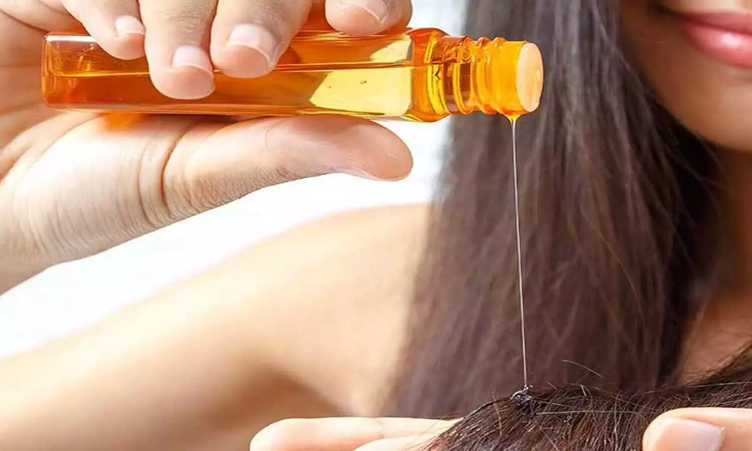 Hair Oil For Summer: गर्मियों में जरूरी है बालों का ख्याल रखा, ये हेयर ऑयल करेंगे मदद