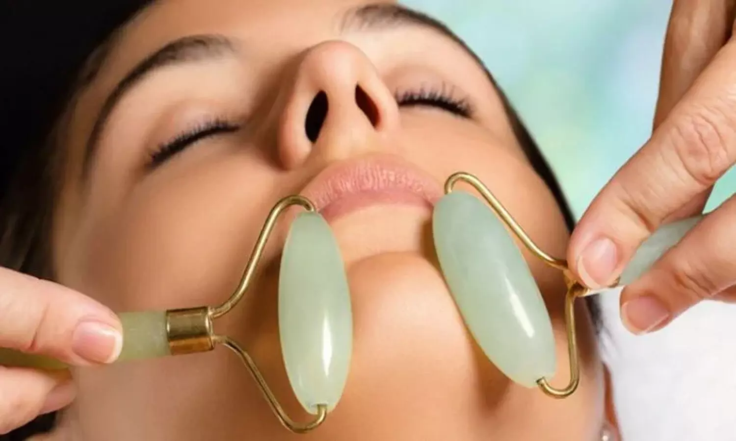 Face Massage Techniques: फेस मसाज चेहरा चमकाने का सबसे असरदार तरीका, जाने कौन सा तेल रहेगा बेस्ट