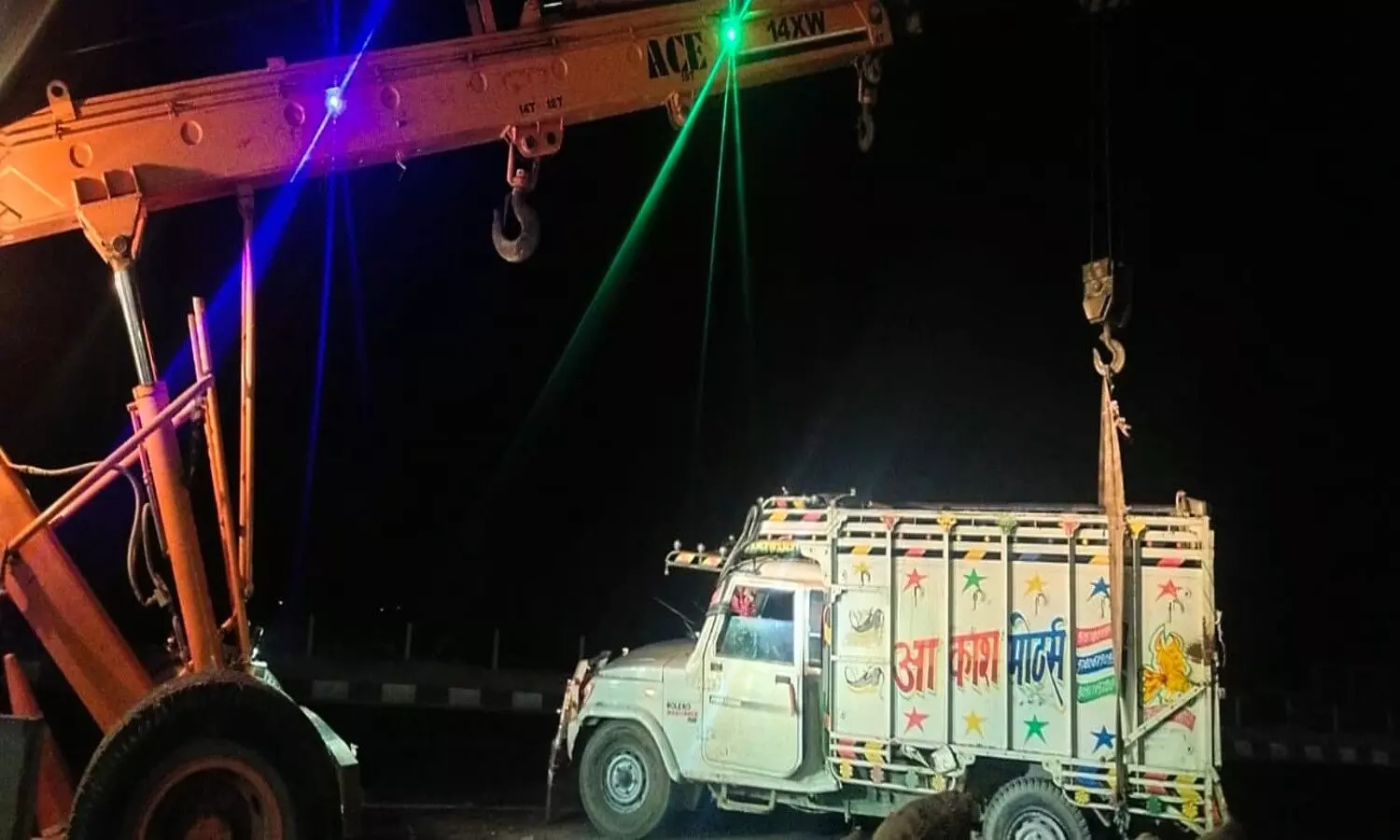 Container trampled loader Max in Firozabad