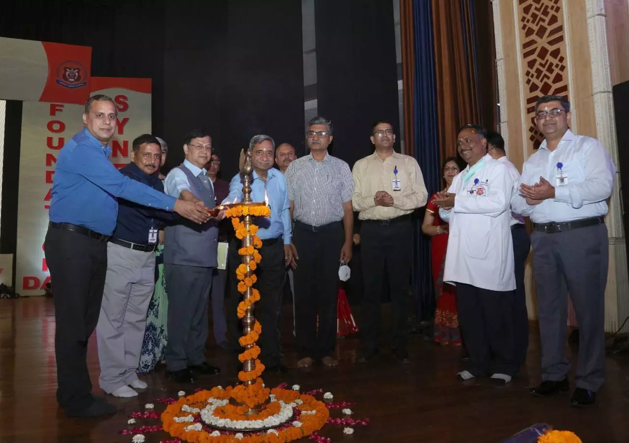 Paramedical Foundation Day celebrated at KGMU