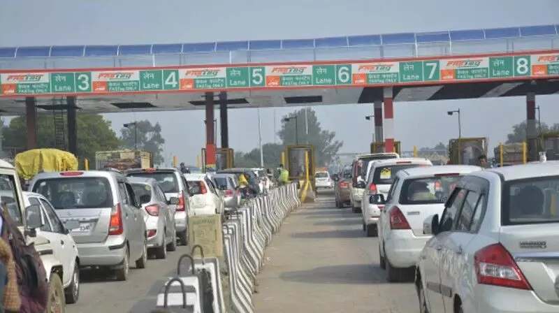 traveling on national highway will be expensive from tonight nhai increase toll tax 10 to 15 percent