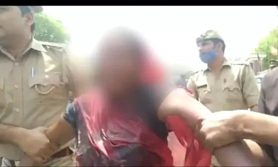 up news woman attempted self immolation outside of bjp office in lucknow